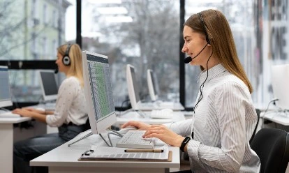 Omega Connect vous propose d'externaliser l'assistance et le support client multicanal de votre entreprise afin d'implémenter une relation clients optimisée.